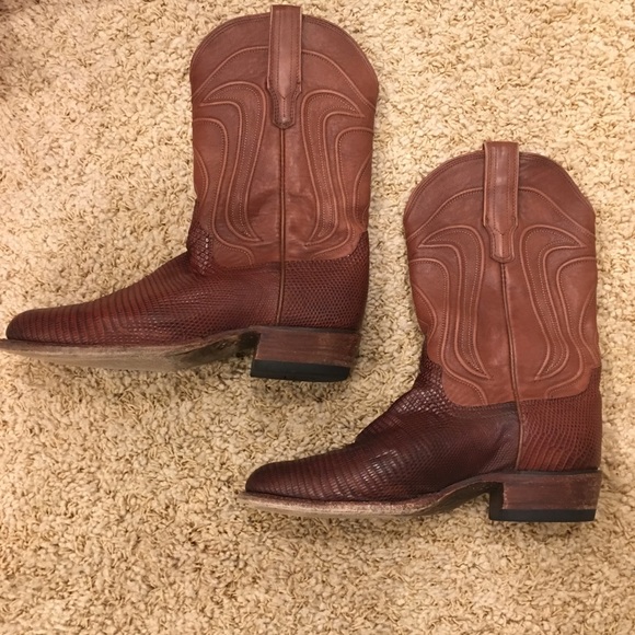 combat boot style womens